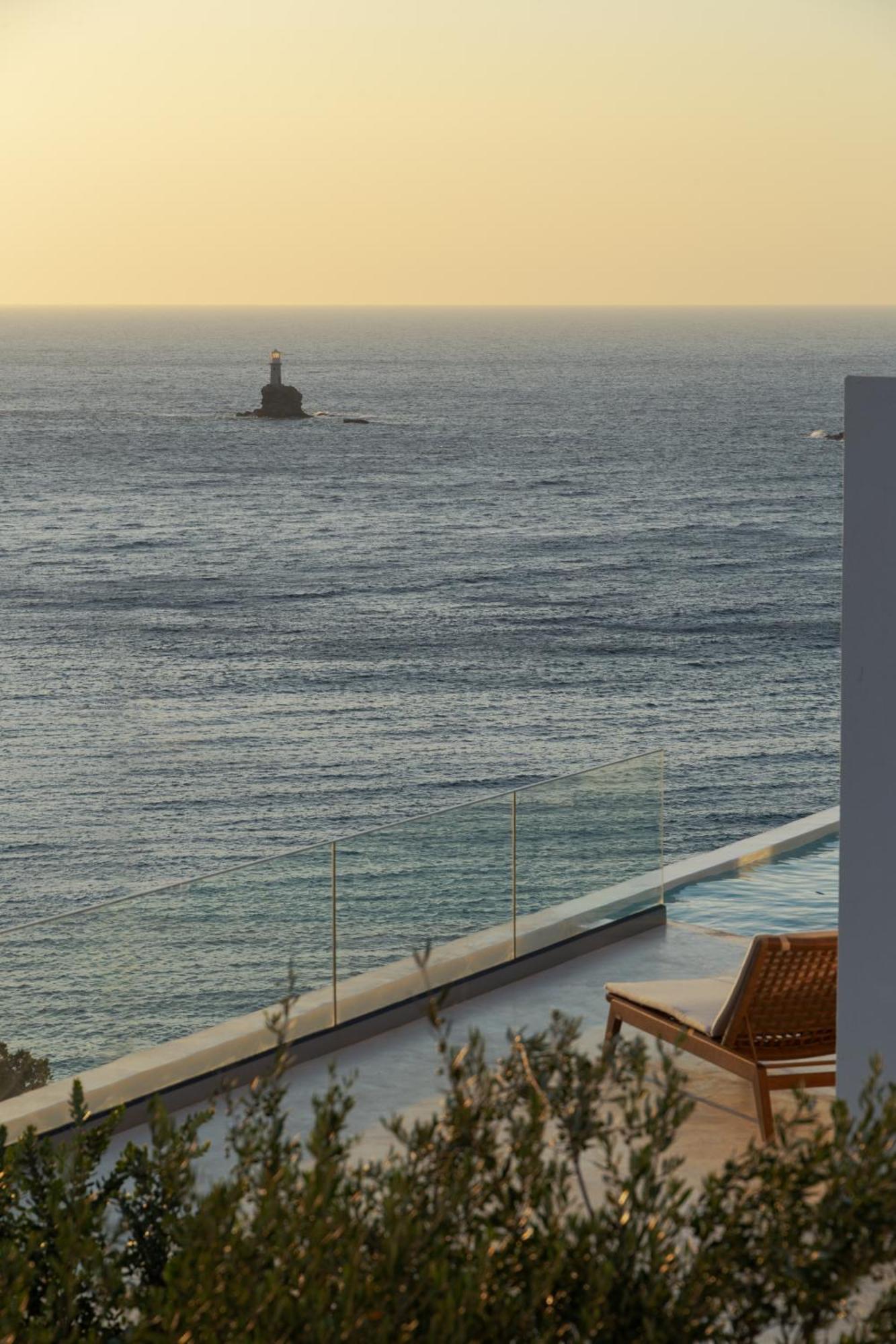 Golden Vista, Beachfront Suites By Explore Andros Exteriér fotografie